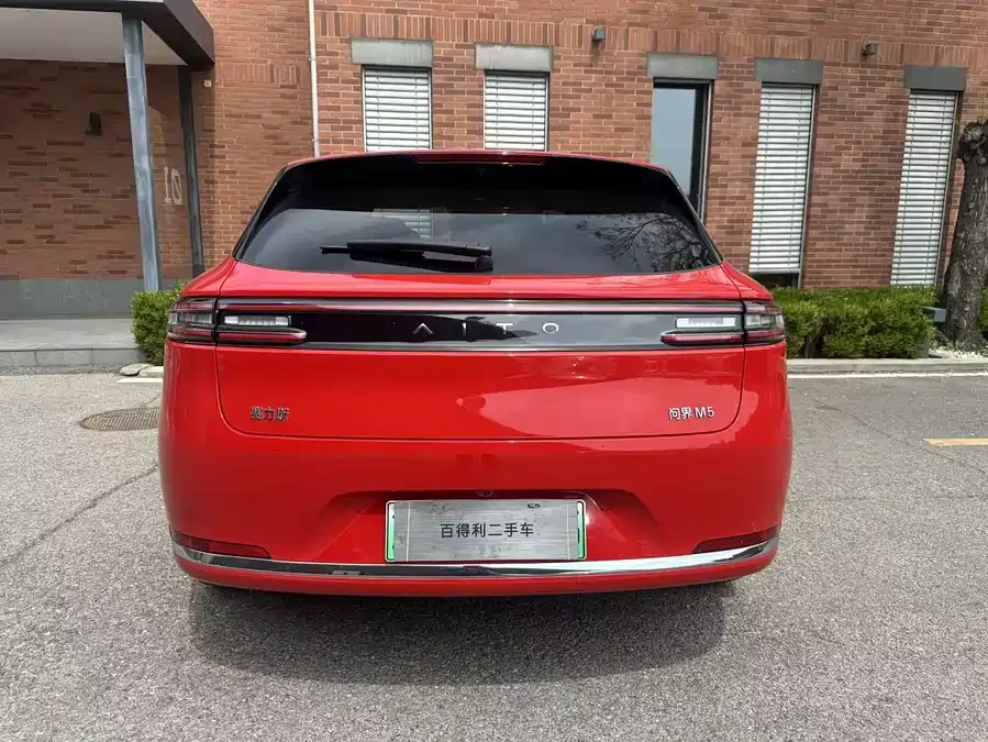 AITO Wenjie M5