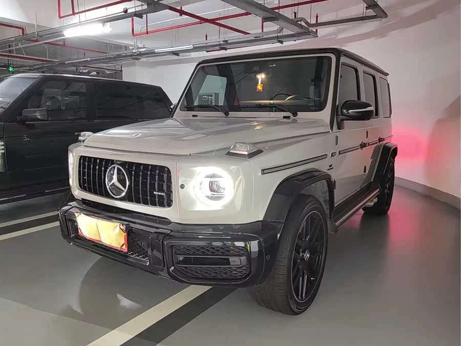 Mercedes Benz G-rated