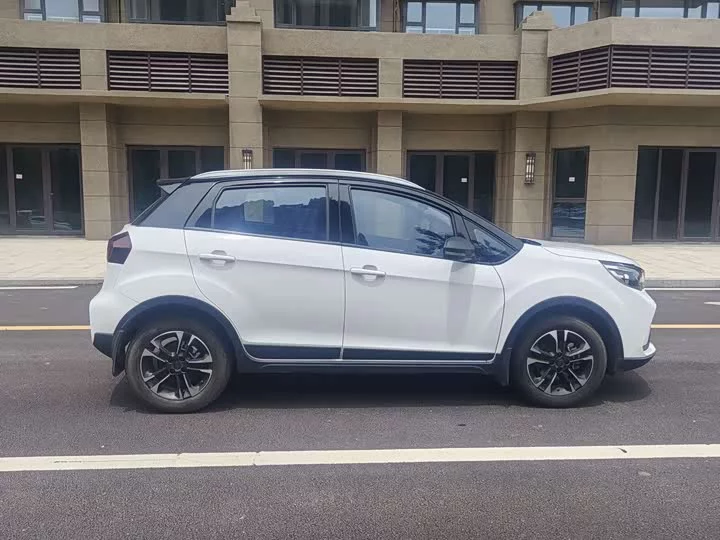 Geely EX3 Kung Fu Cow