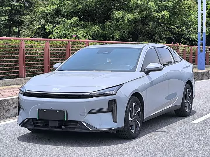 Geely Galaxy L6