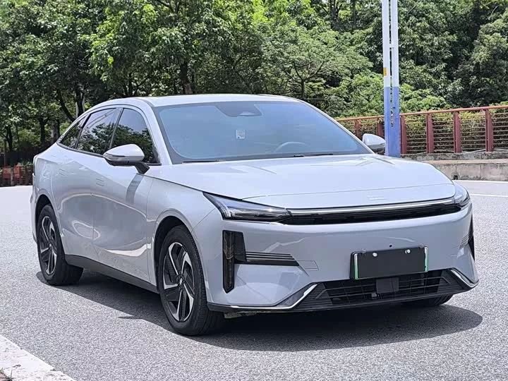 Geely Galaxy L6