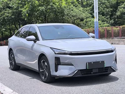 Geely Galaxy L6