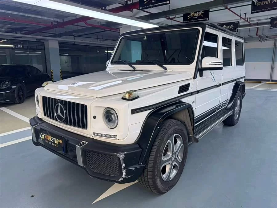 Mercedes Benz G-rated
