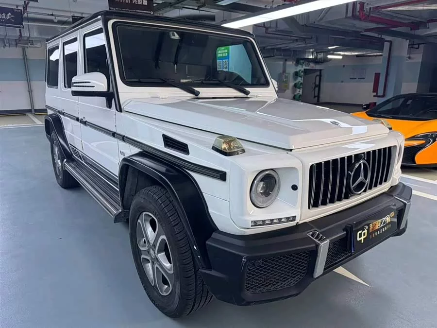 Mercedes Benz G-rated