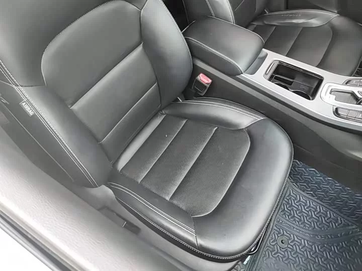 Geely Emgrand GS