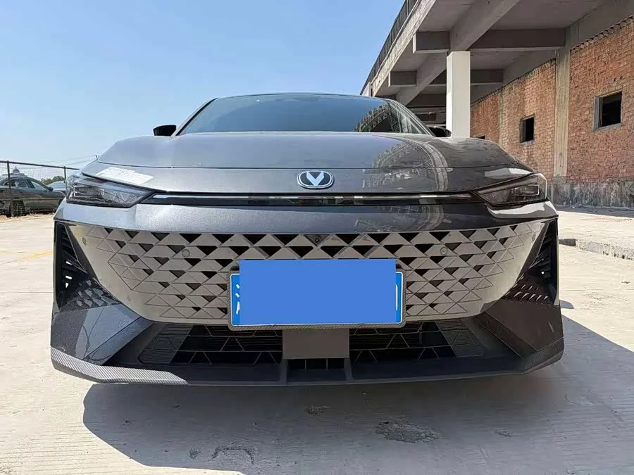 Changan UNI-V