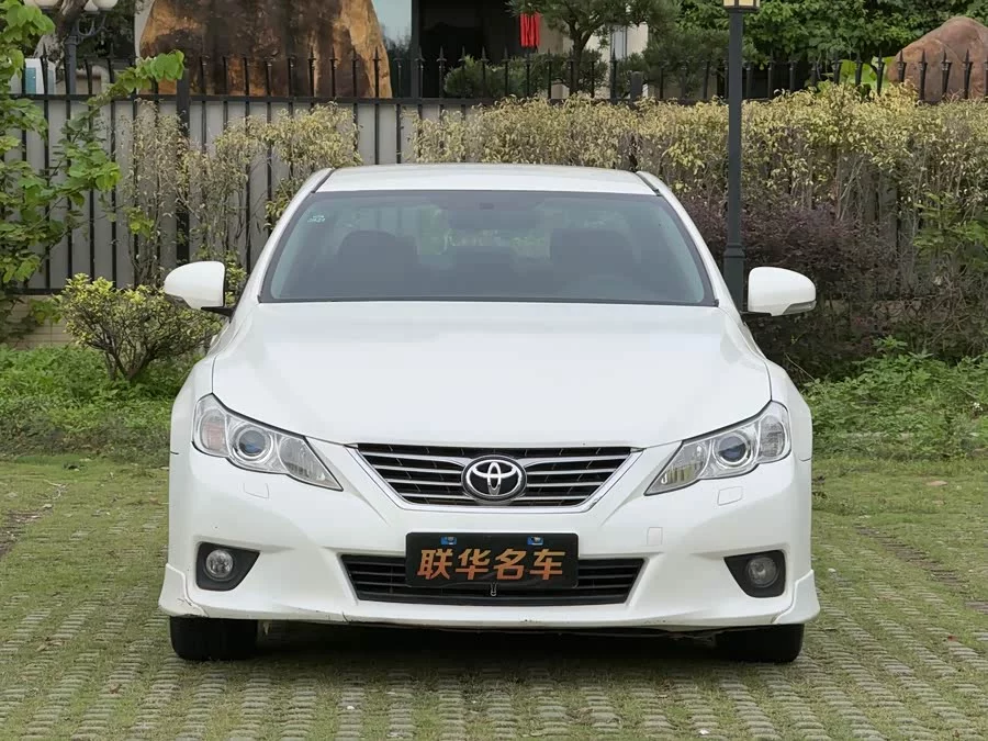 Toyota Reiz