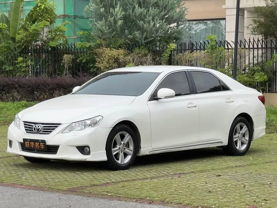 Toyota Reiz