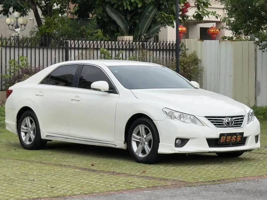 Toyota Reiz