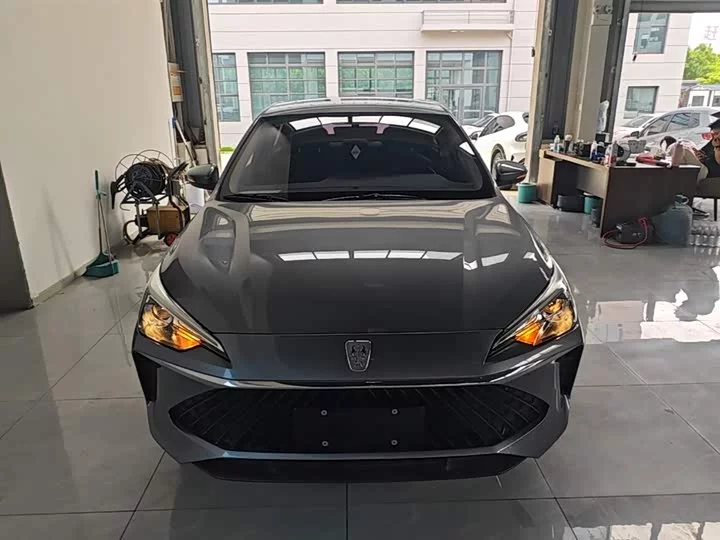 Roewe i5