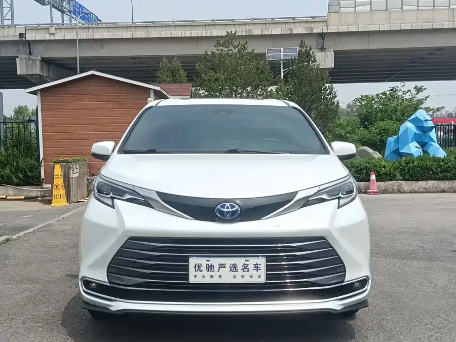 Toyota SIENNA