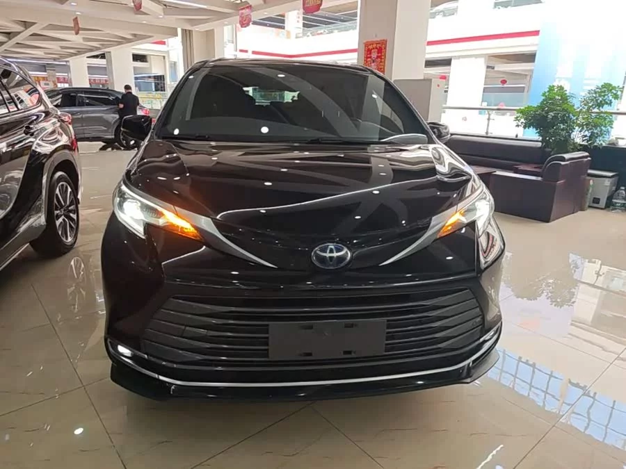 Toyota SIENNA