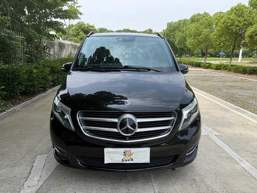 Mercedes Benz Class V