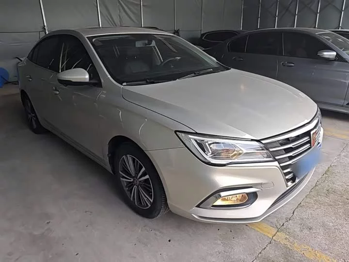 Roewe i5