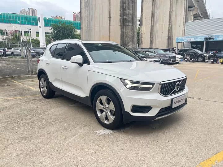 Volvo XC40