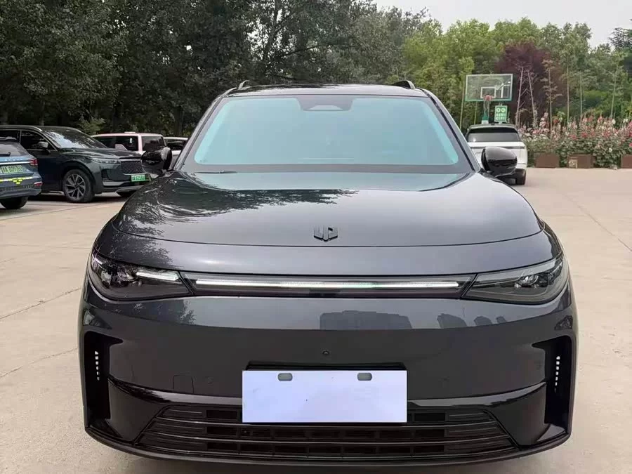 Leapmotor C16