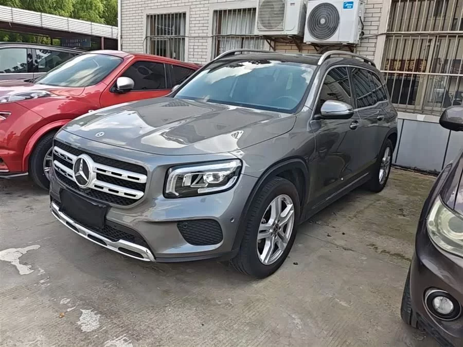 Mercedes Benz GLB