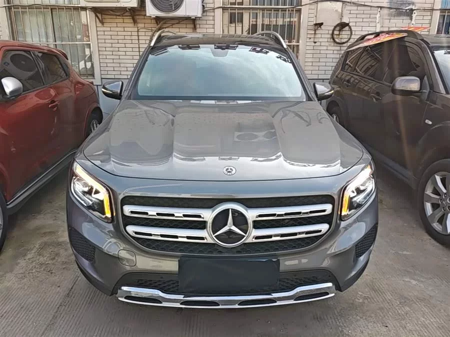 Mercedes Benz GLB