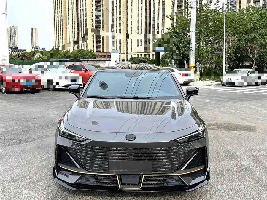 Changan UNI-V