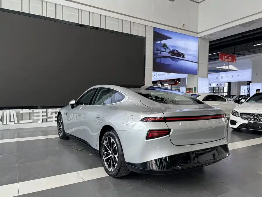Xpeng P7
