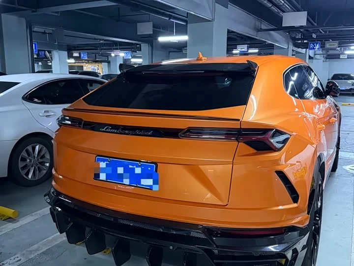 Lamborghini Urus