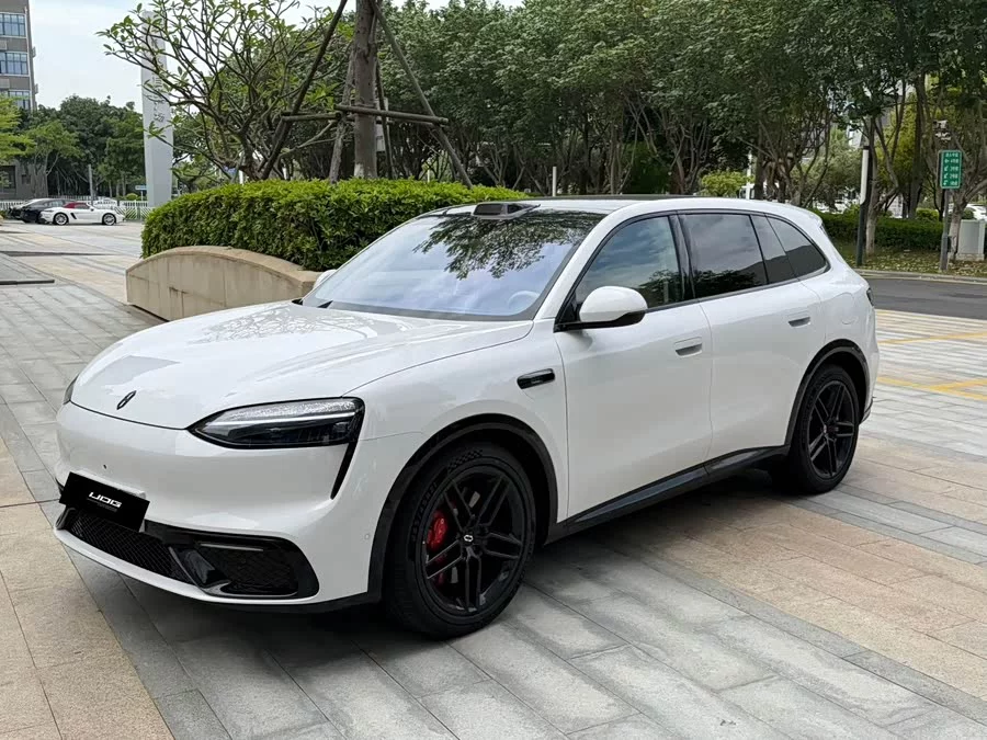 AITO Wenjie M6