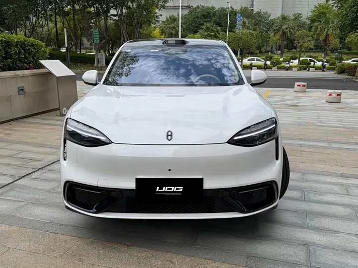 AITO Question Questioning the World M6