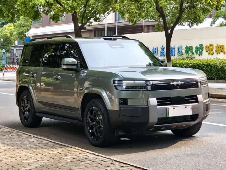 BYD Leopard Titanium 7