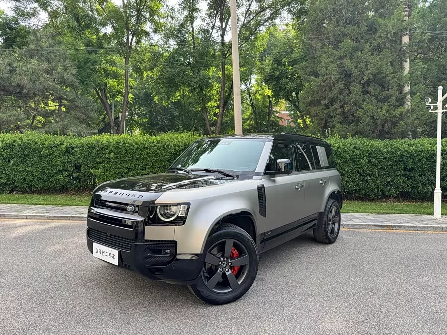 Land Rover guard
