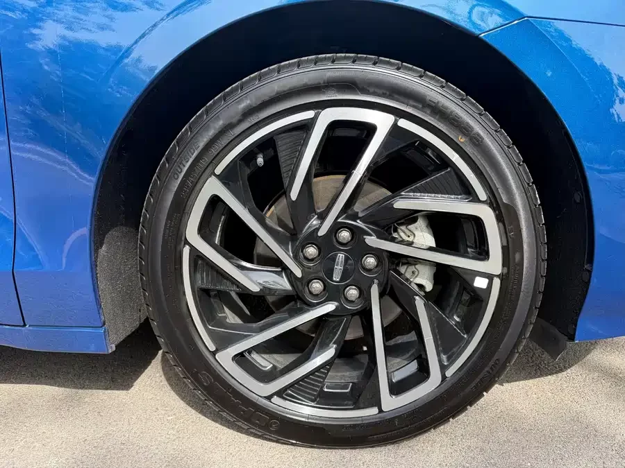 Lincoln Z