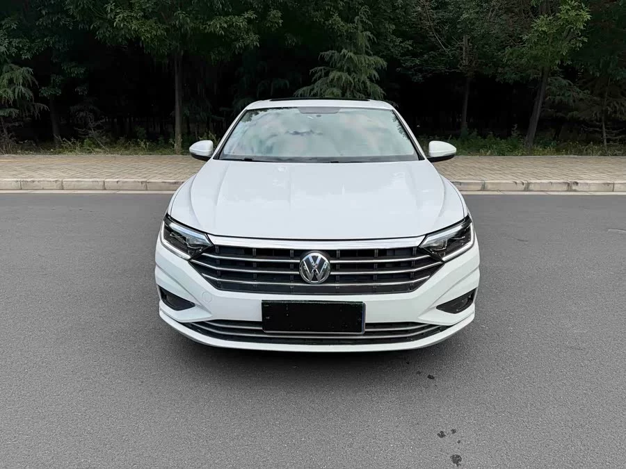Volkswagen Sagitar