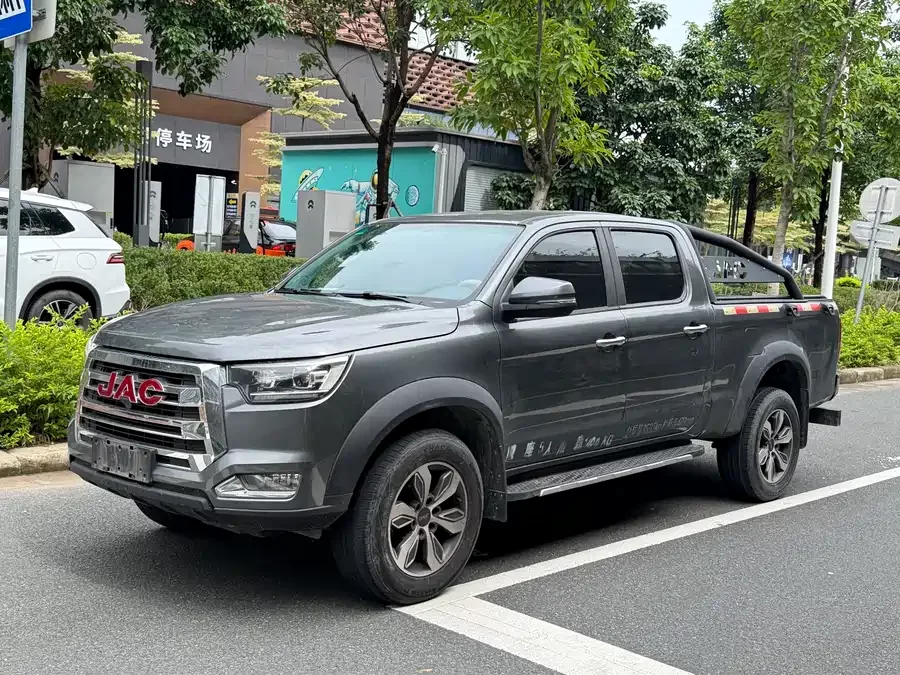 JAC Group JAC T8