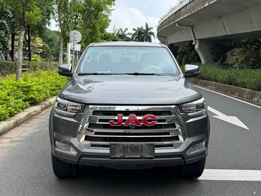 JAC Group JAC T8