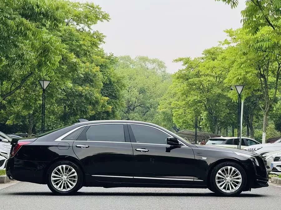 Cadillac CT6