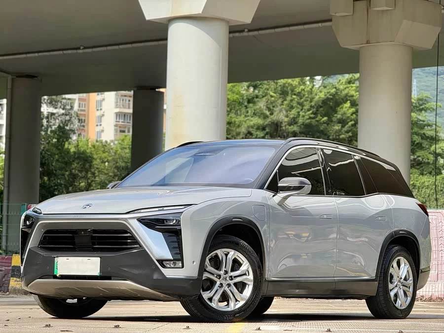 NIO ES8