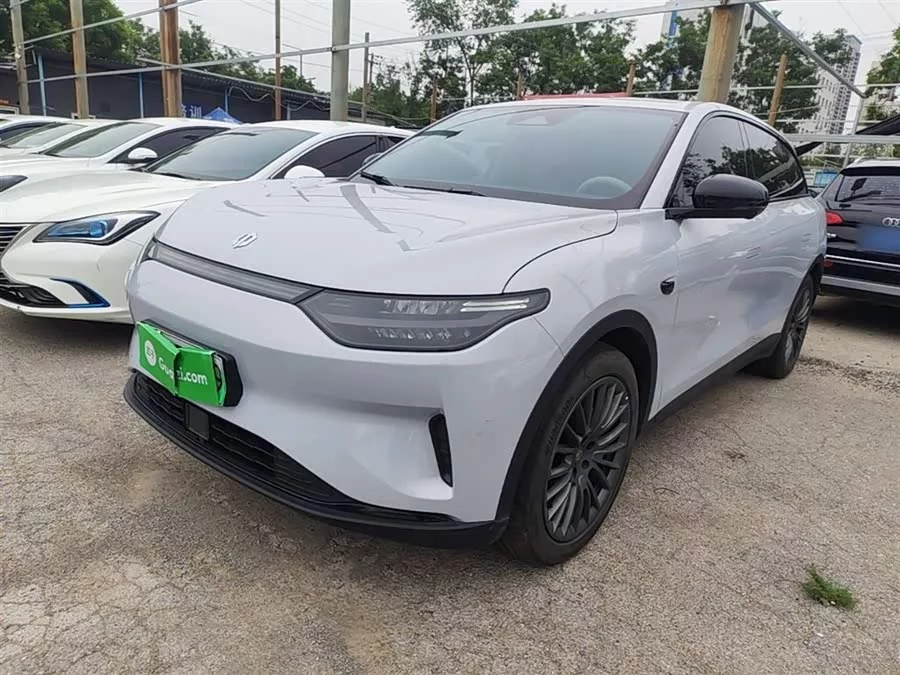 Leapmotor C11