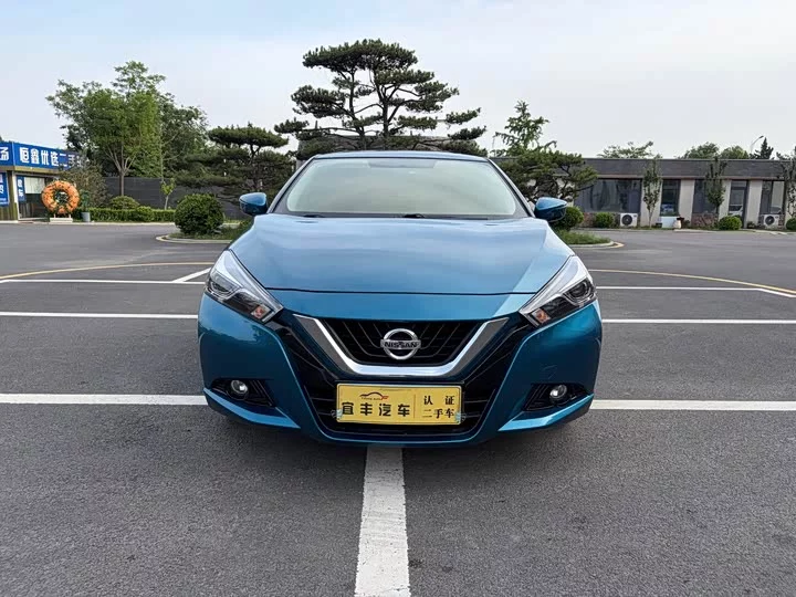 Nissan bluebird