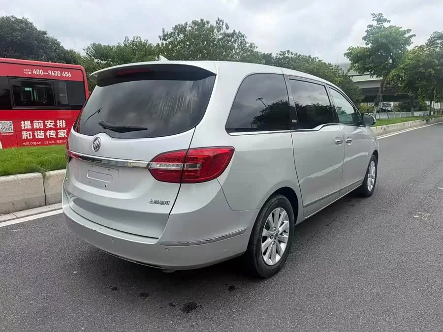 Buick GL8