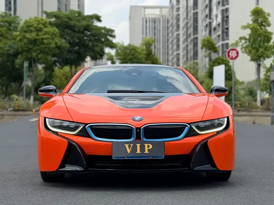BMW i8