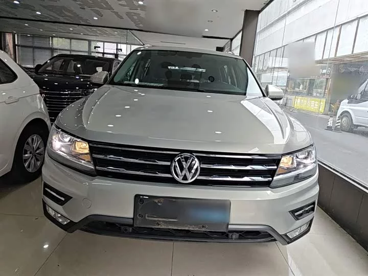 Volkswagen Tiguan L