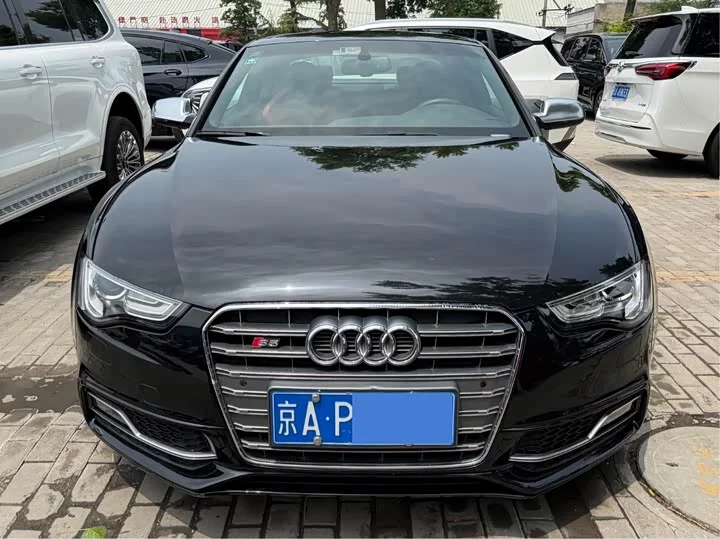 Audi S5
