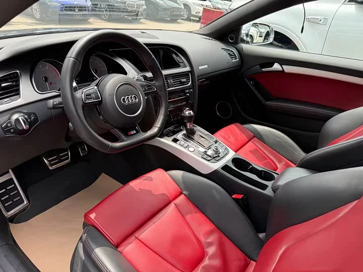 Audi S5
