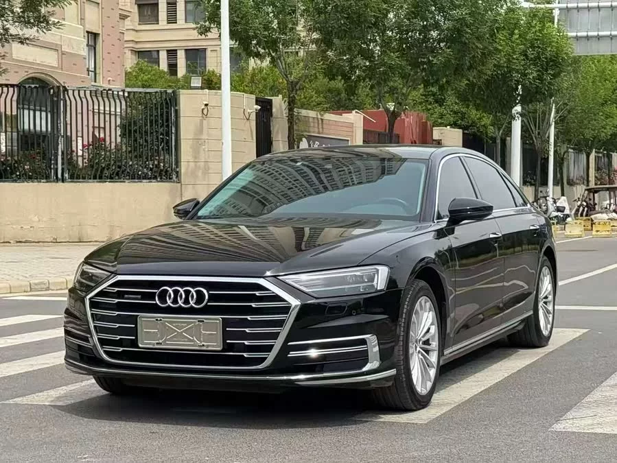 Audi A8