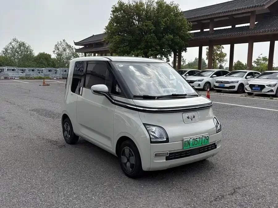 Wuling Air ev clear sky
