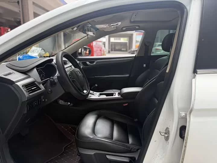 Geely Emgrand GL