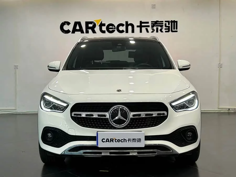 Mercedes Benz GLA
