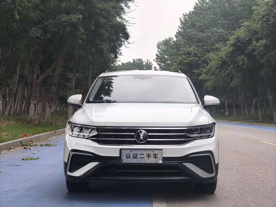 Volkswagen Tiguan L