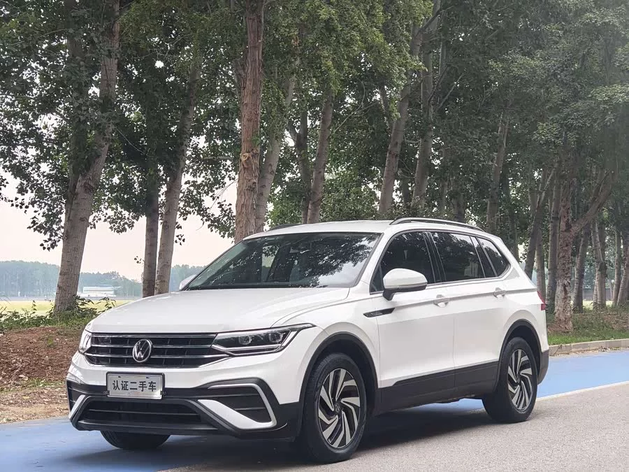 Volkswagen Tiguan L