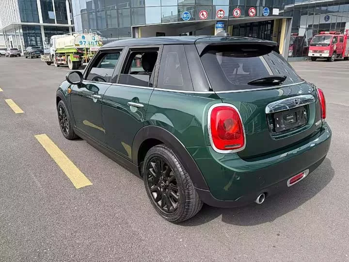 MINI 