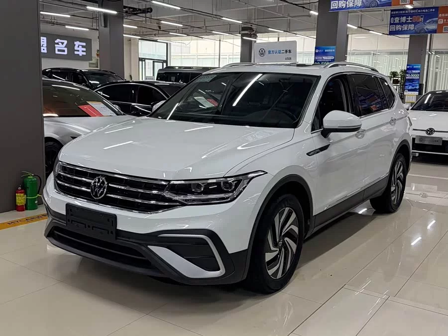 Volkswagen Tiguan L